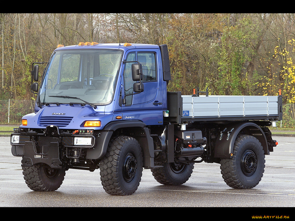 , mercedes, trucks